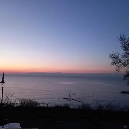 Гостьовий будинок Maxim - Free Parking Варна