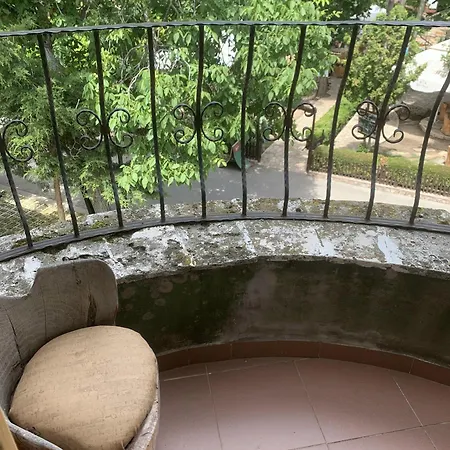 Гостьовий будинок Maxim - Free Parking 3*