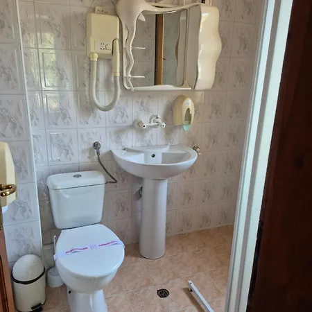 Maxim - Free Parking Гостьовий будинок Варна