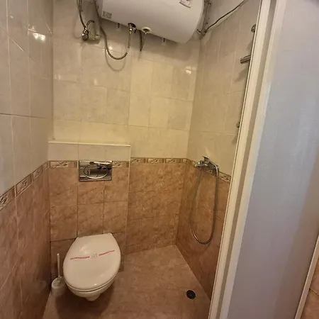 Maxim - Free Parking