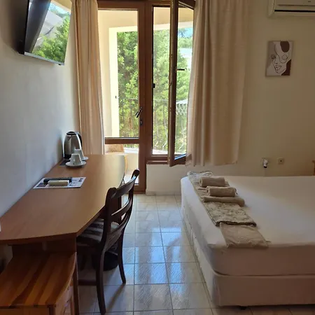 Maxim - Free Parking Warna