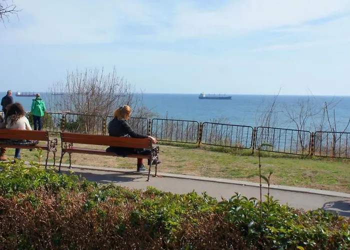 Maxim בית הארחה 3*