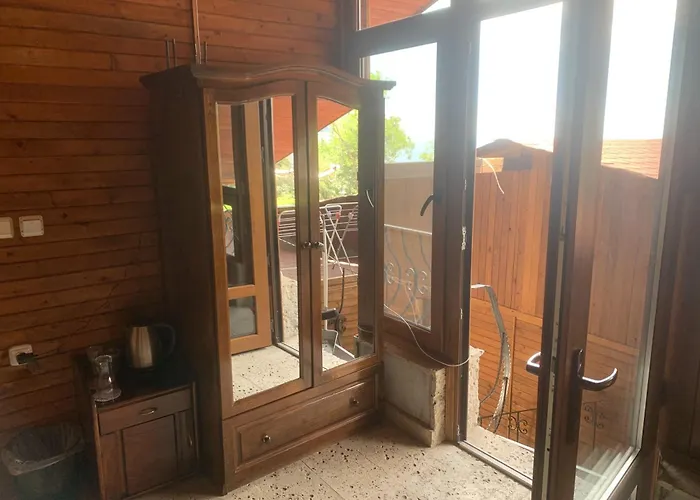 Maxim בית הארחה וארנה