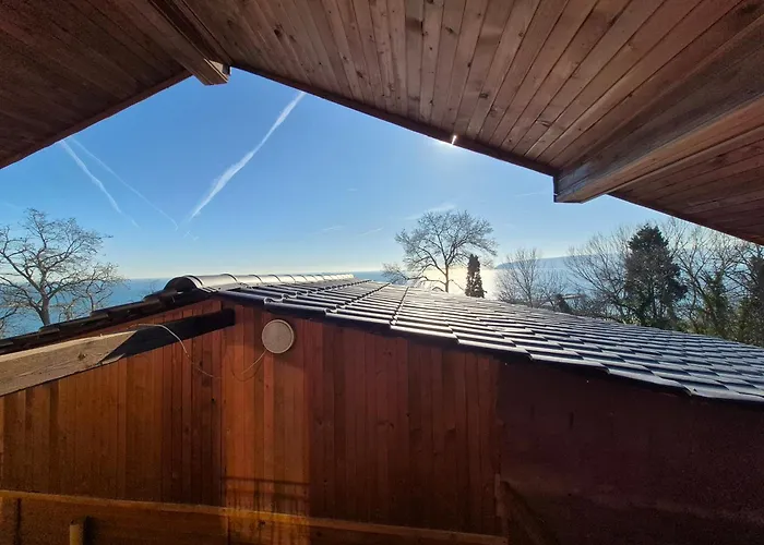 Maxim בית הארחה וארנה